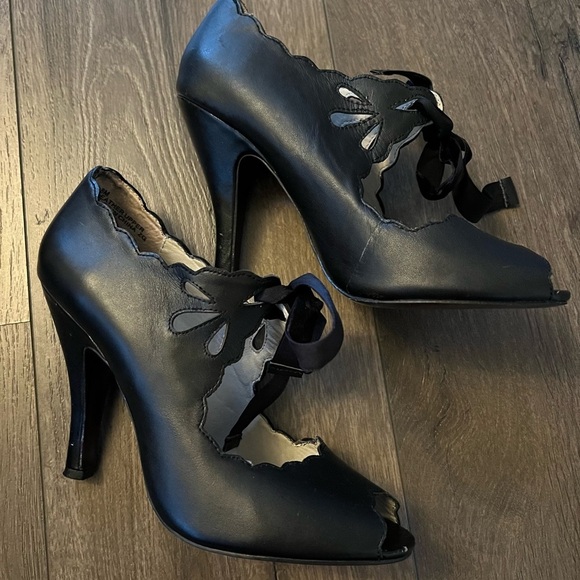 Mojo Moxy Black peep toe heels with velvet tie size 8 - Picture 1 of 10